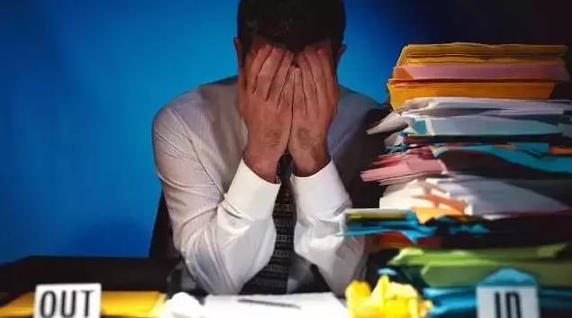 程序员的工作累不累？干程序员很辛苦吗？