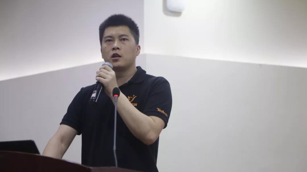 达内it精英训练营